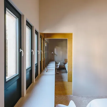 Fabrica Descals And Pavillion Villa *