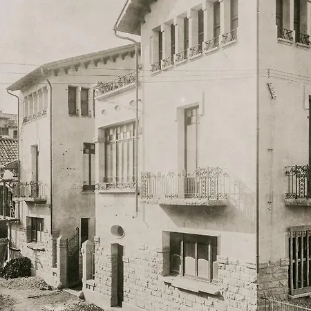 Villa Fabrica Descals And Pavillion