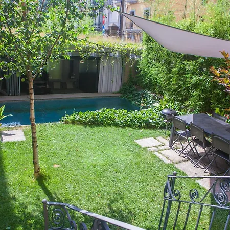 Fabrica Descals And Pavillion *